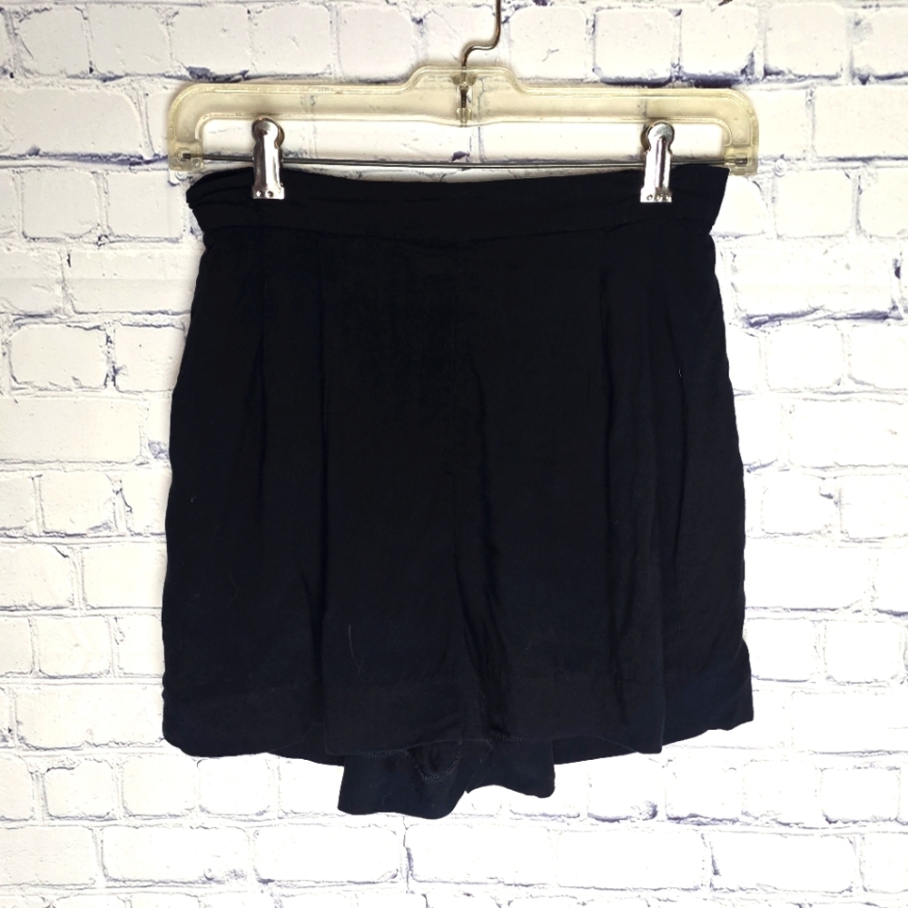 H&M Elegant Black Women's Shorts S